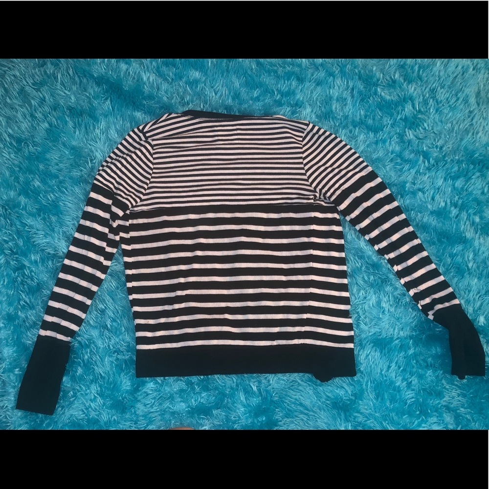 Black and white striped cardigan🖤 - Picture 4 of 4
